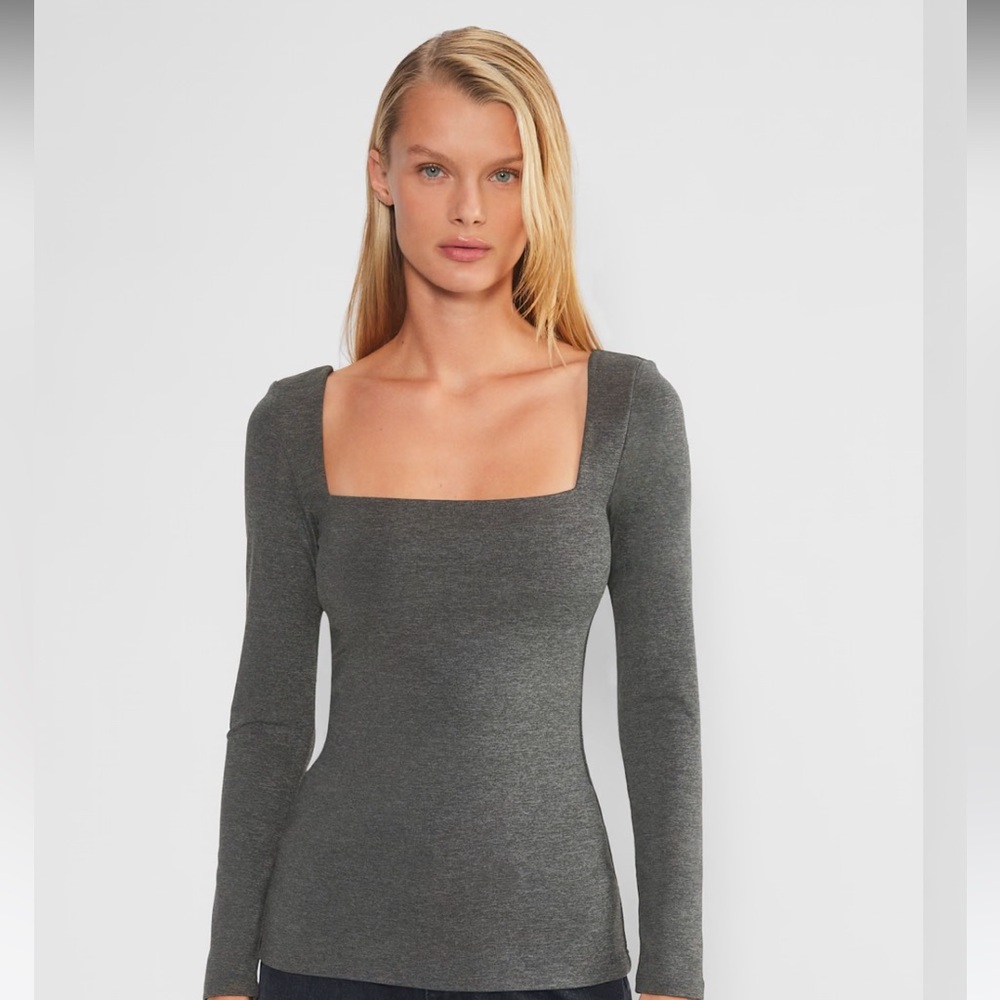NWT Aritzia Contour Squareneck Hip Longsleeve